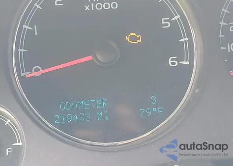 2011 Chevrolet Suburban 1500 Ls из США, поврежденный, VIN 1GNSKHE30BR186424